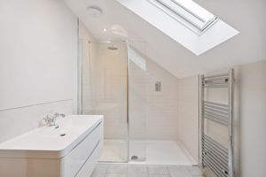 En suite- click for photo gallery